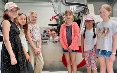 MINT macht neugierig: Volksschulkinder entdecken Technik an der HTL